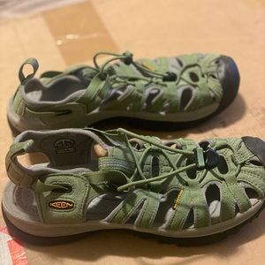 KEEN Newport Mens Outdoor Sport Hiking Sandals Waterproof Green Size 8
